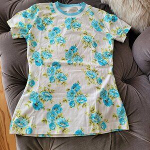 Artist & Art top size small.